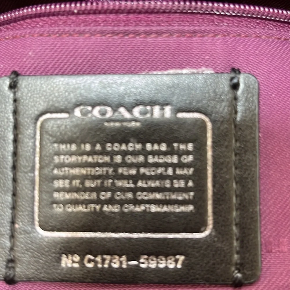Coach Mercer bag with matching wallet and hanging charm. - Picture 6 of 12